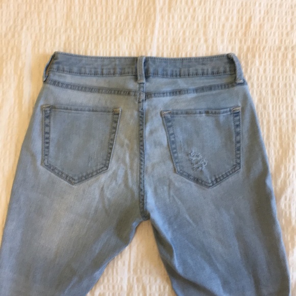 Distressed Skinny jeans (A.N.A.) - Picture 2 of 5